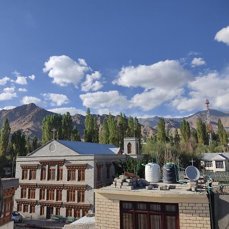 Paradise Leh Residency Bagian luar foto