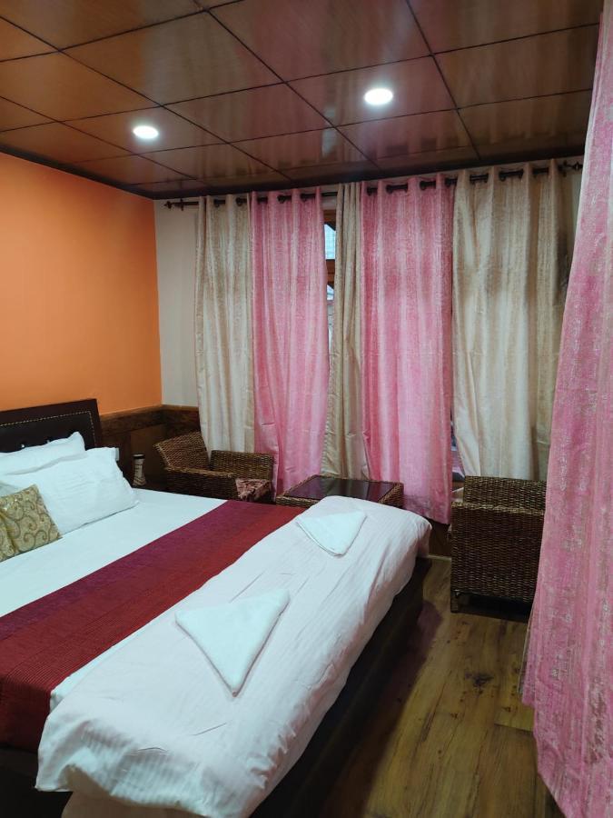 Paradise Leh Residency Bagian luar foto