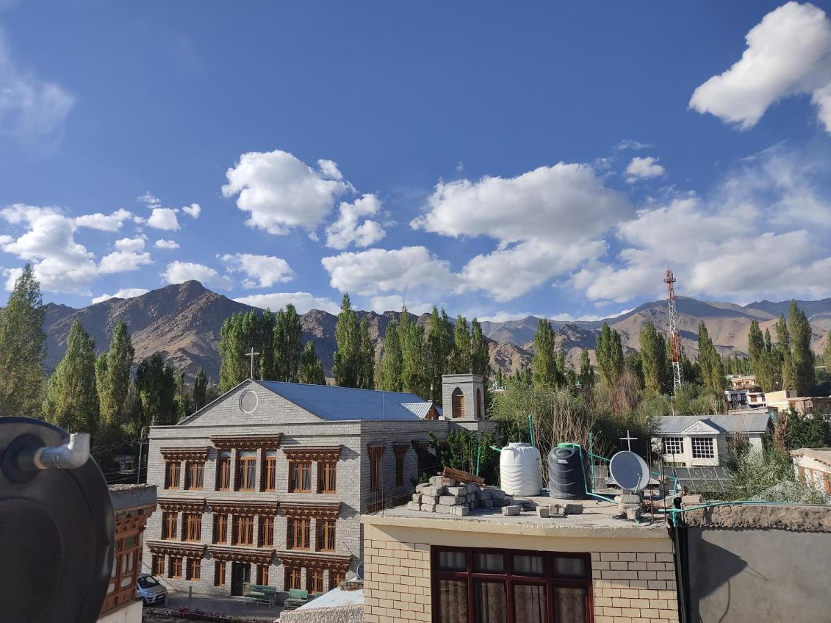 Paradise Leh Residency Bagian luar foto