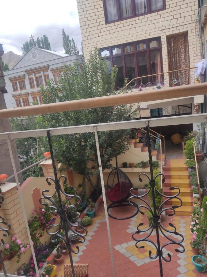 Paradise Leh Residency Bagian luar foto