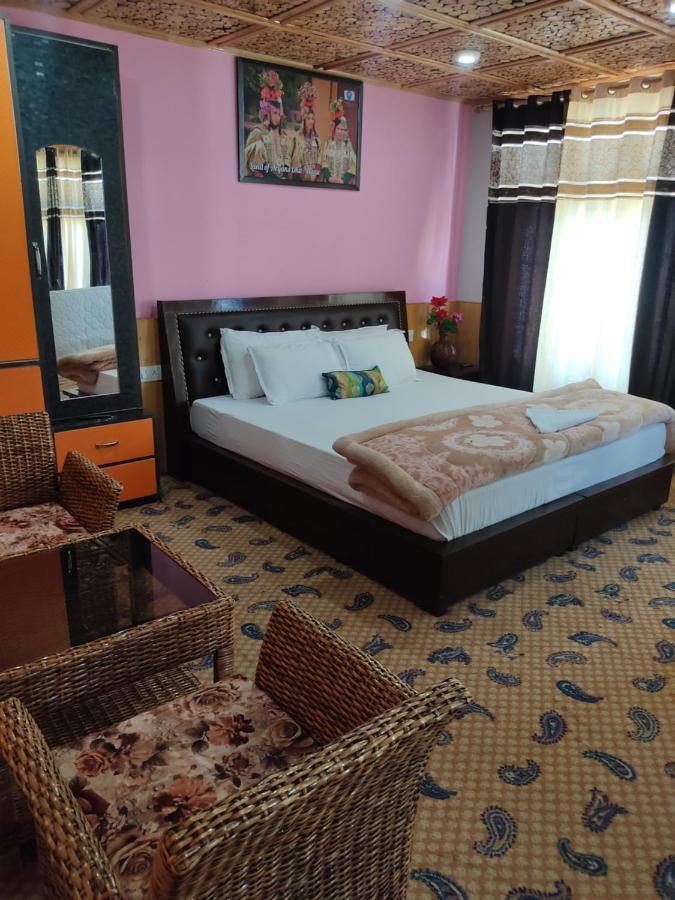 Paradise Leh Residency Bagian luar foto